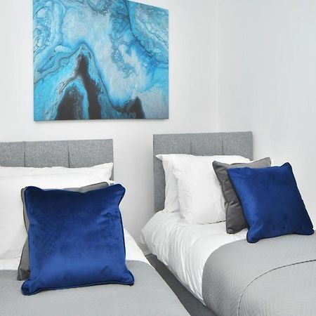 Stoke-on-Trent Westport Road 아파트 외부 사진